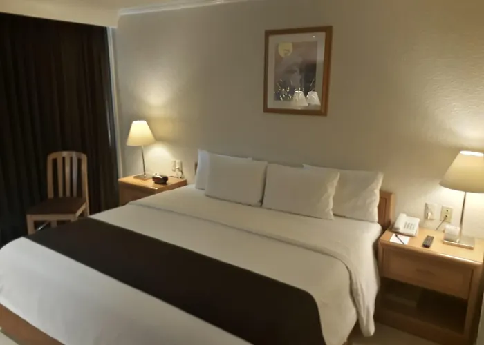 Pf Hotel