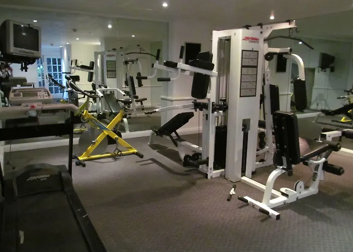 Pf Hotel
